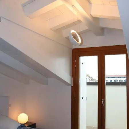 Penthouse Apartment *